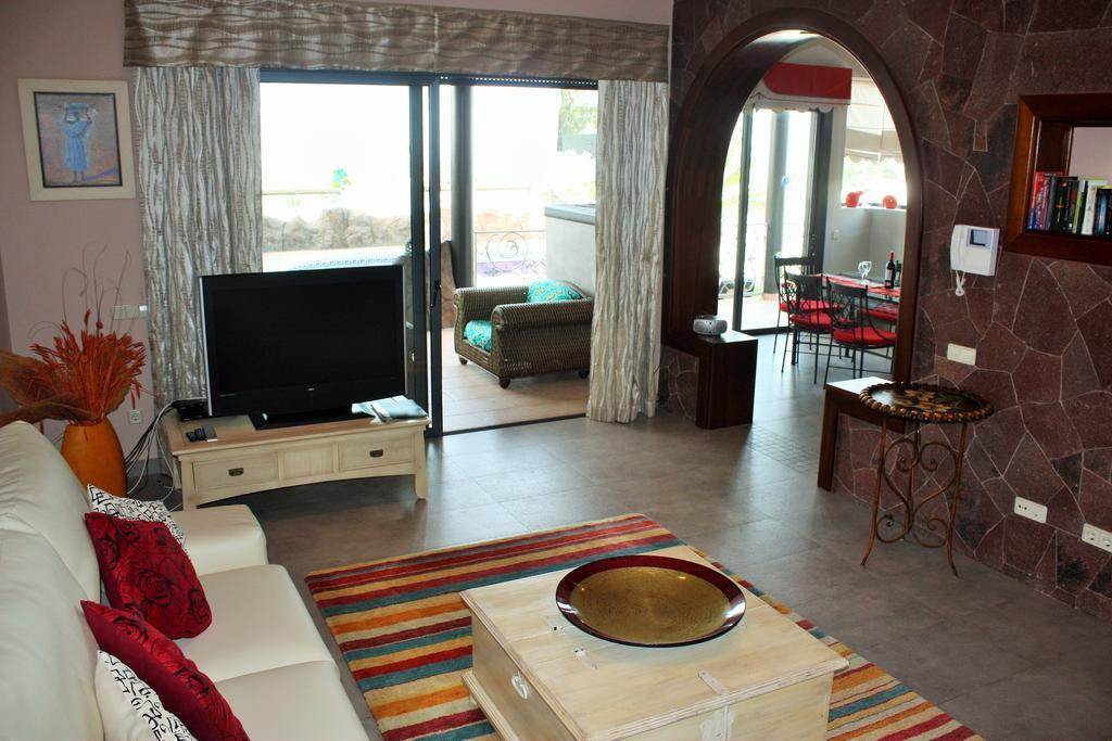 Villas Anais Callao Salvaje Room photo